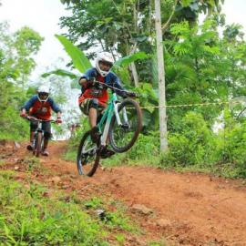 NGLANGGERAN MOUTAIN BIKE 2016