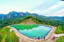 DANAU BUATAN YANG JADI WISATA TERKENAL