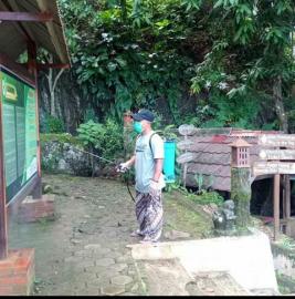 Penyemprotan Disinfektan di Kawasan Desa Wisata Nglanggeran