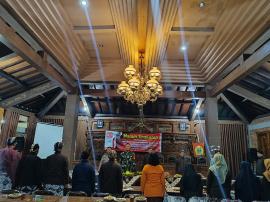 MALAM TIRAKATAN HUT RI KE 80 KALURAHAN NGLANGGERAN