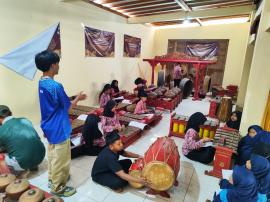 Latihan Karawitan Anak SD Doga Kalurahan Nglanggeran